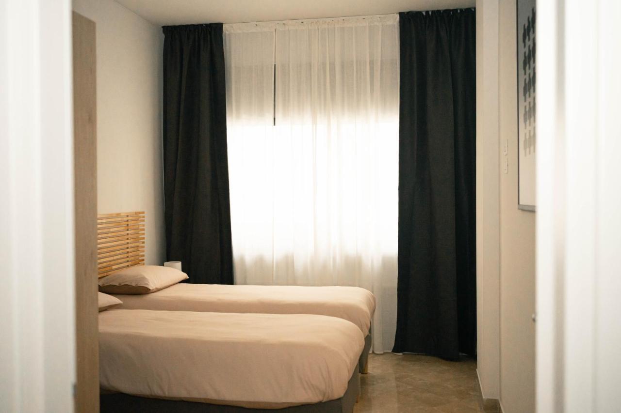 Black Marble - Design Apartment Bari Buitenkant foto